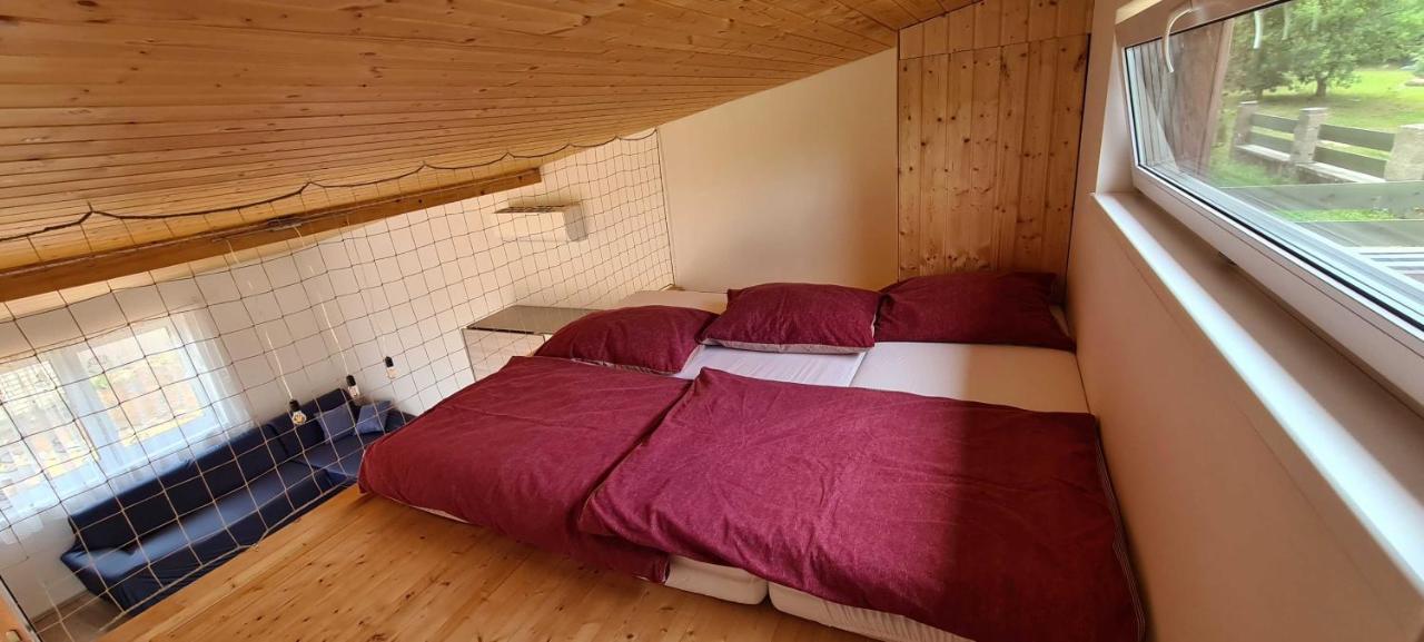 Orlická přehrada Chata Malá Kožlí u Orlíka Esterno foto