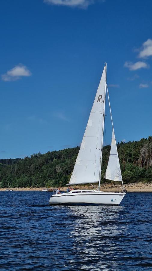 Orlická přehrada Chata Malá Kožlí u Orlíka Esterno foto