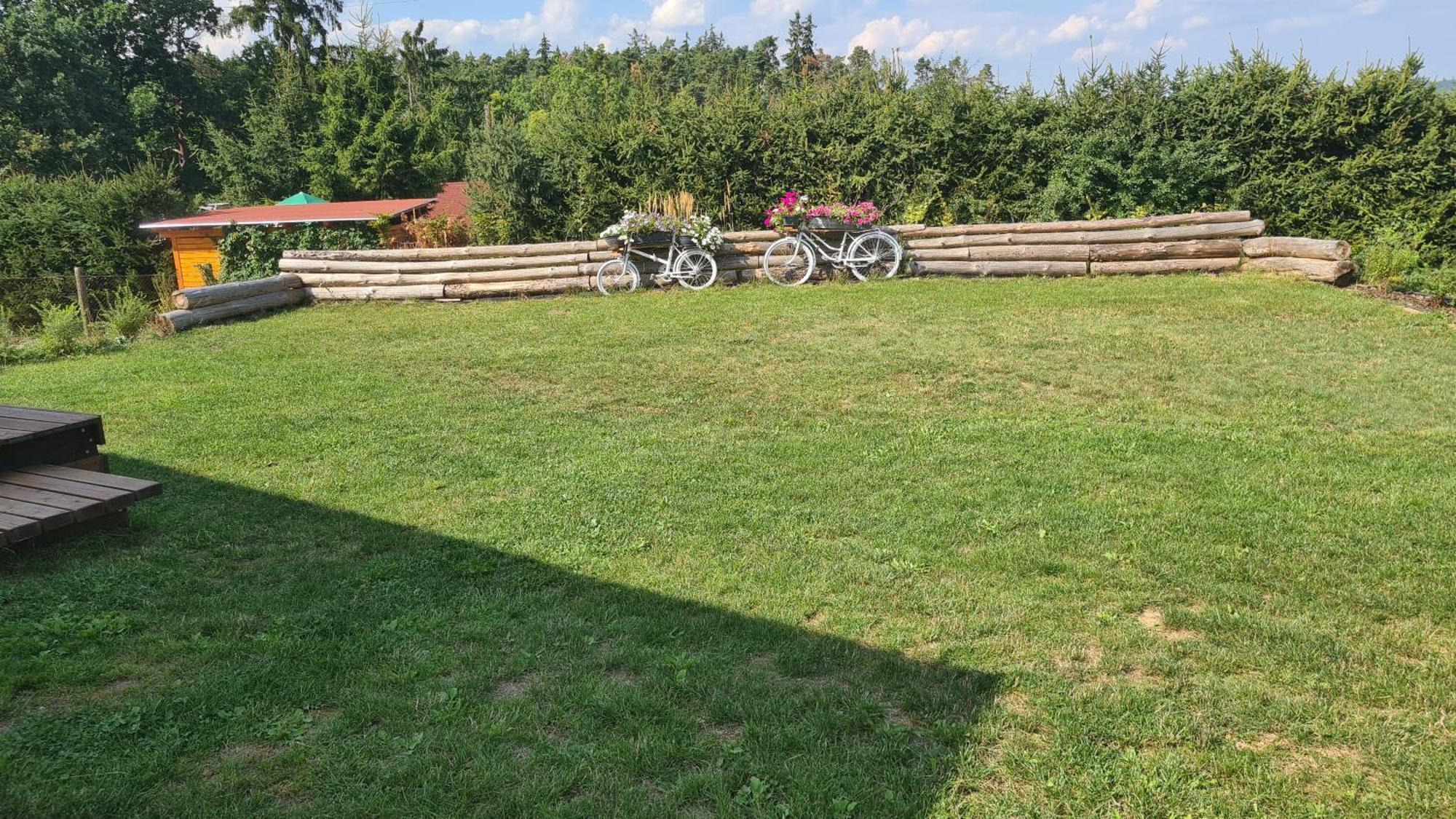 Orlická přehrada Chata Malá Kožlí u Orlíka Esterno foto
